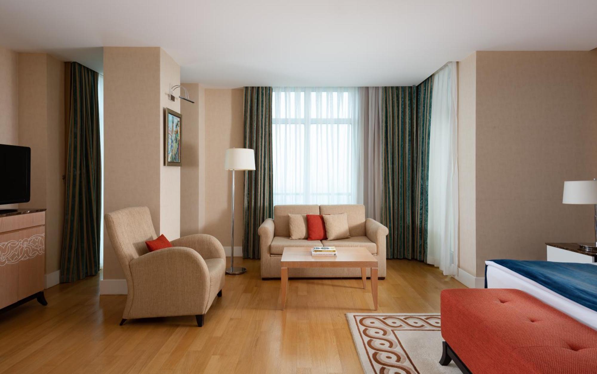 Badamdar And Residences Hotel 4*