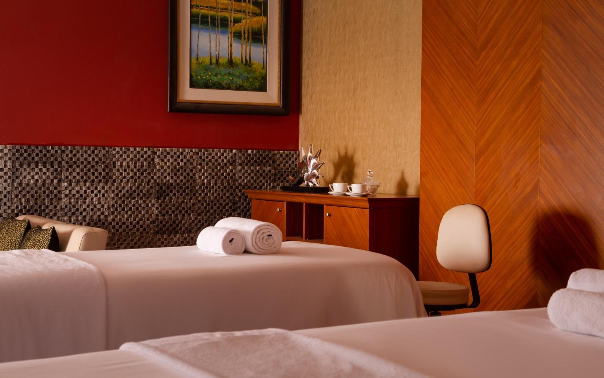 Badamdar And Residences Hotel