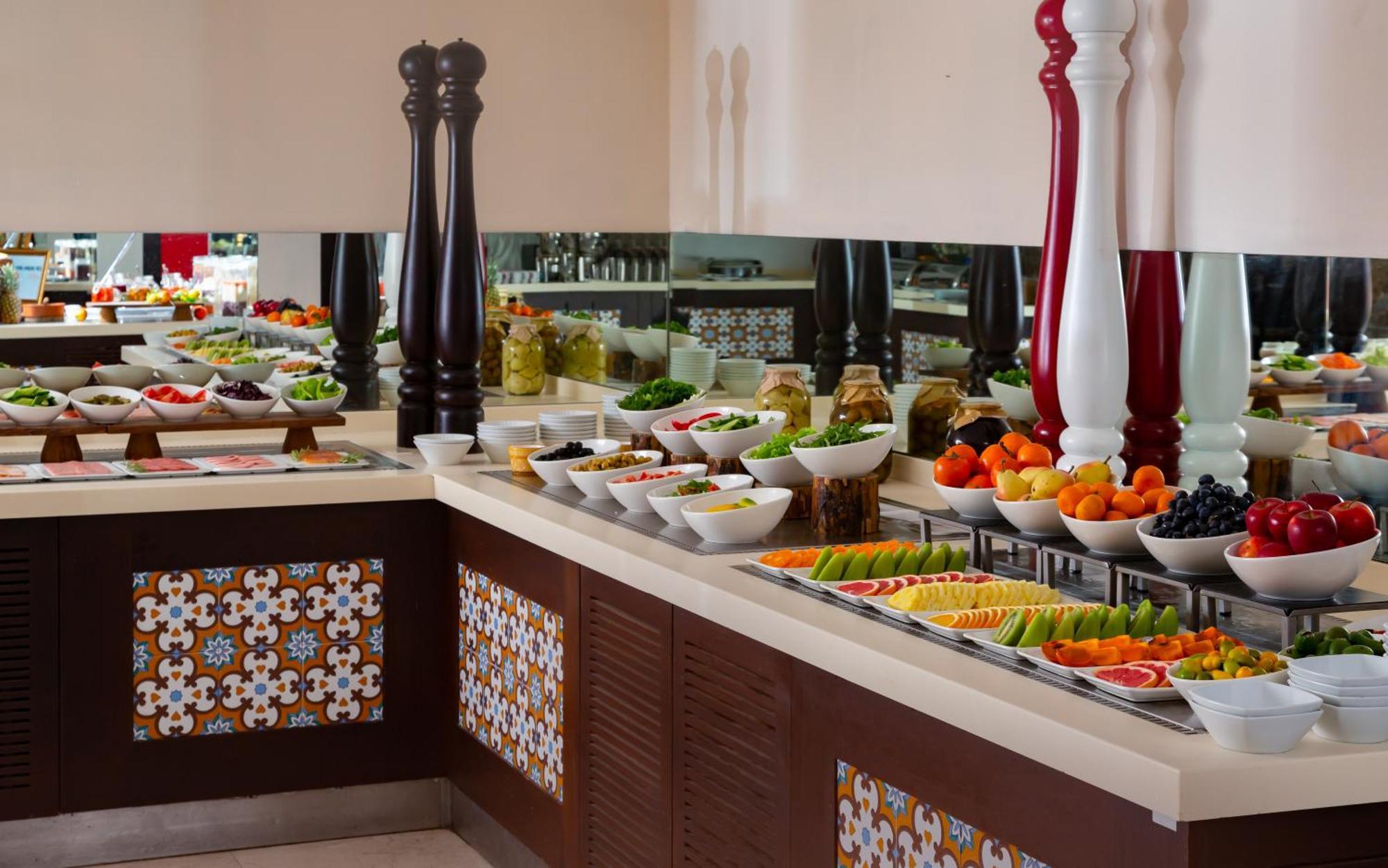 Hotel Badamdar And Residences