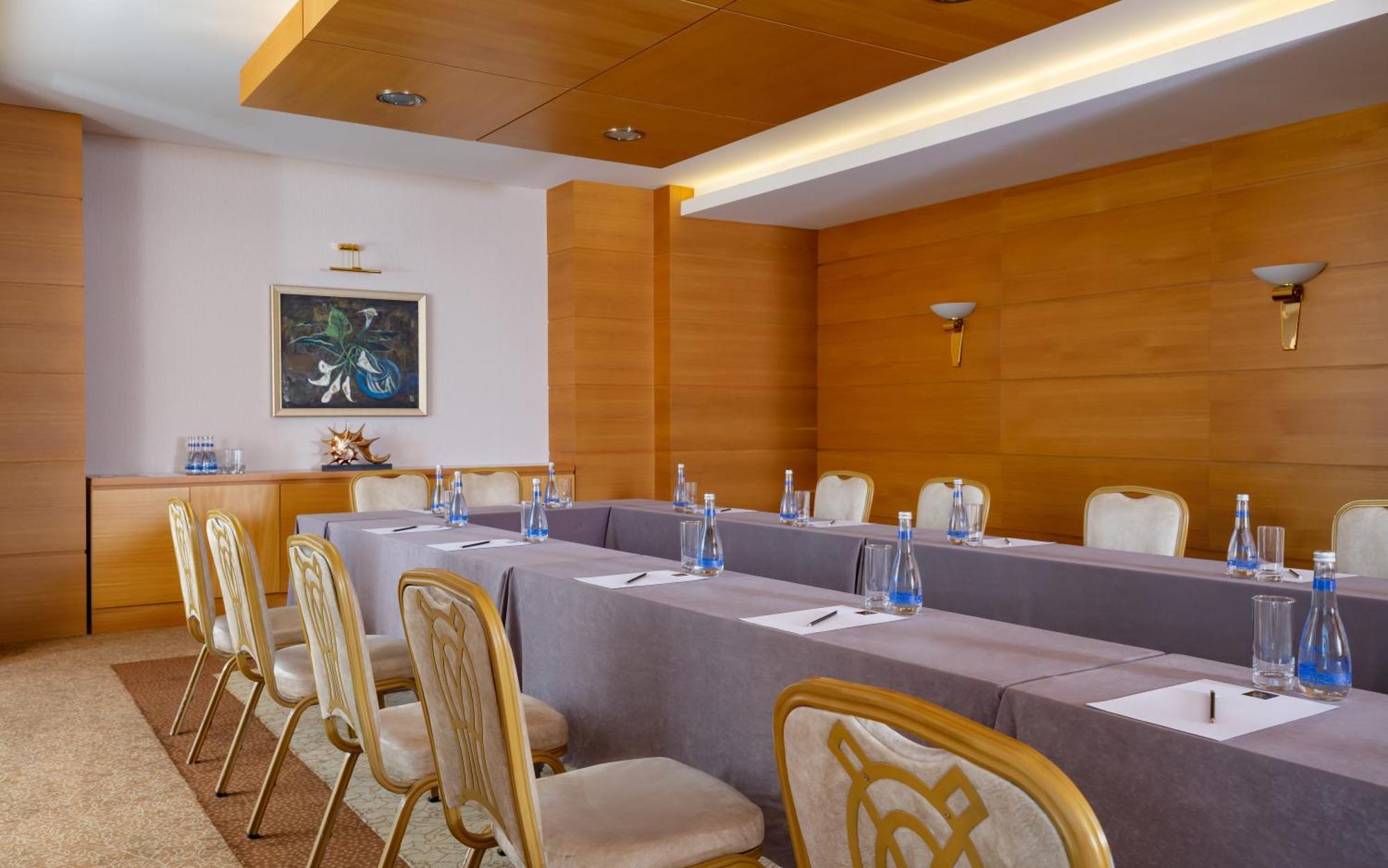 Badamdar And Residences Hotel 4*