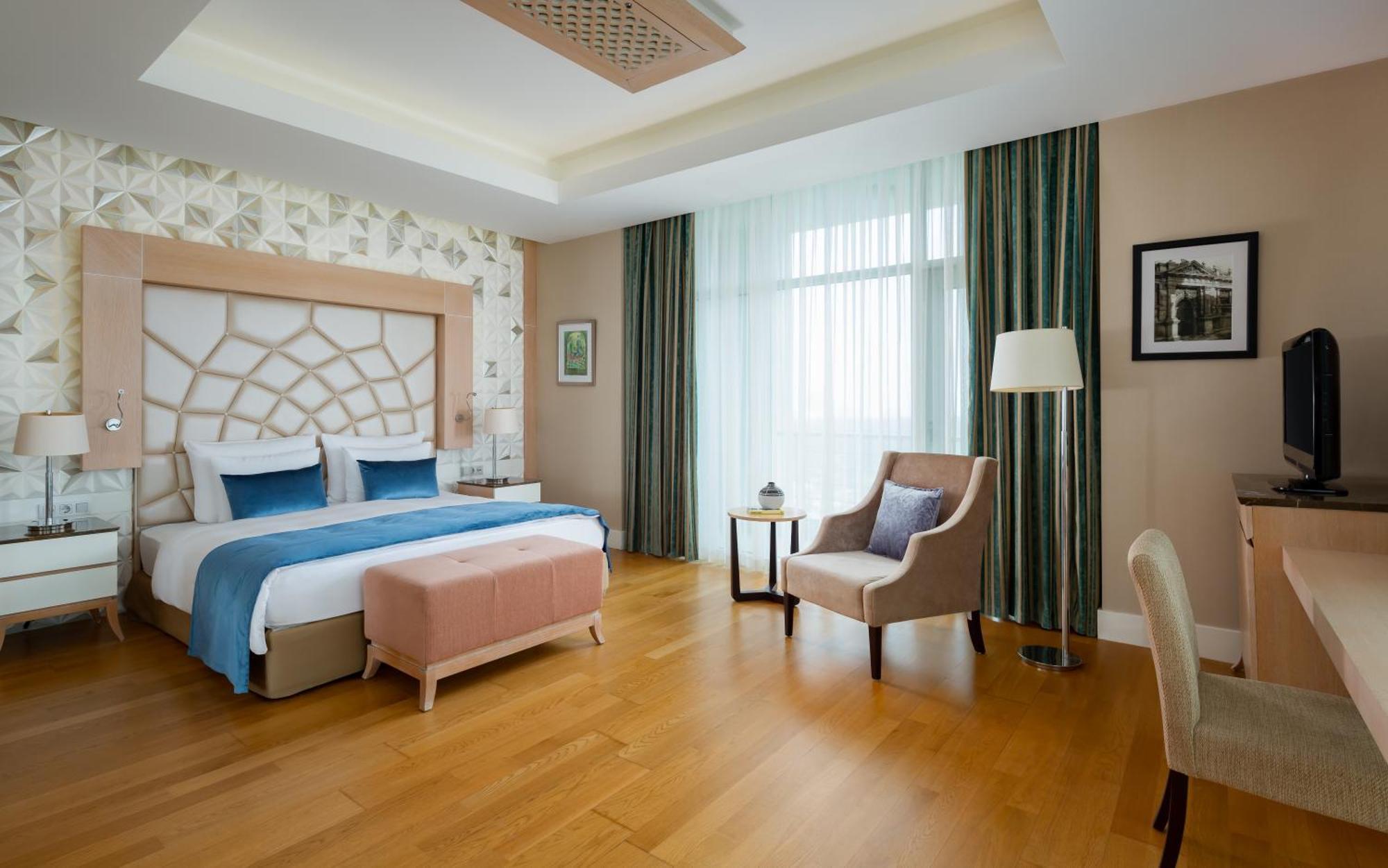 Hotel Badamdar And Residences